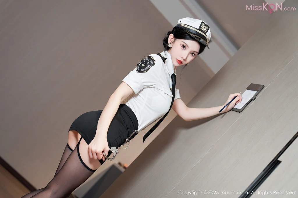 XIUREN No.7423 – 7432 (827 photos)