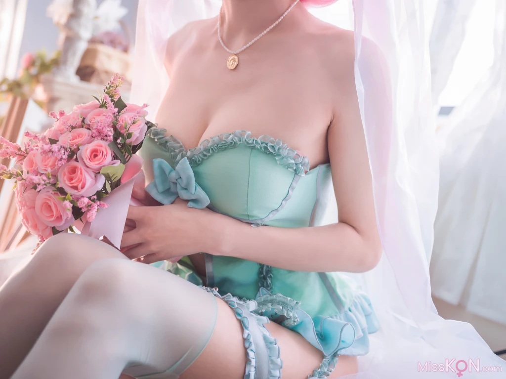 Coser@阿包也是兔娘: 王女梦梦 婚纱内衣 (33 photos) – Page 2
