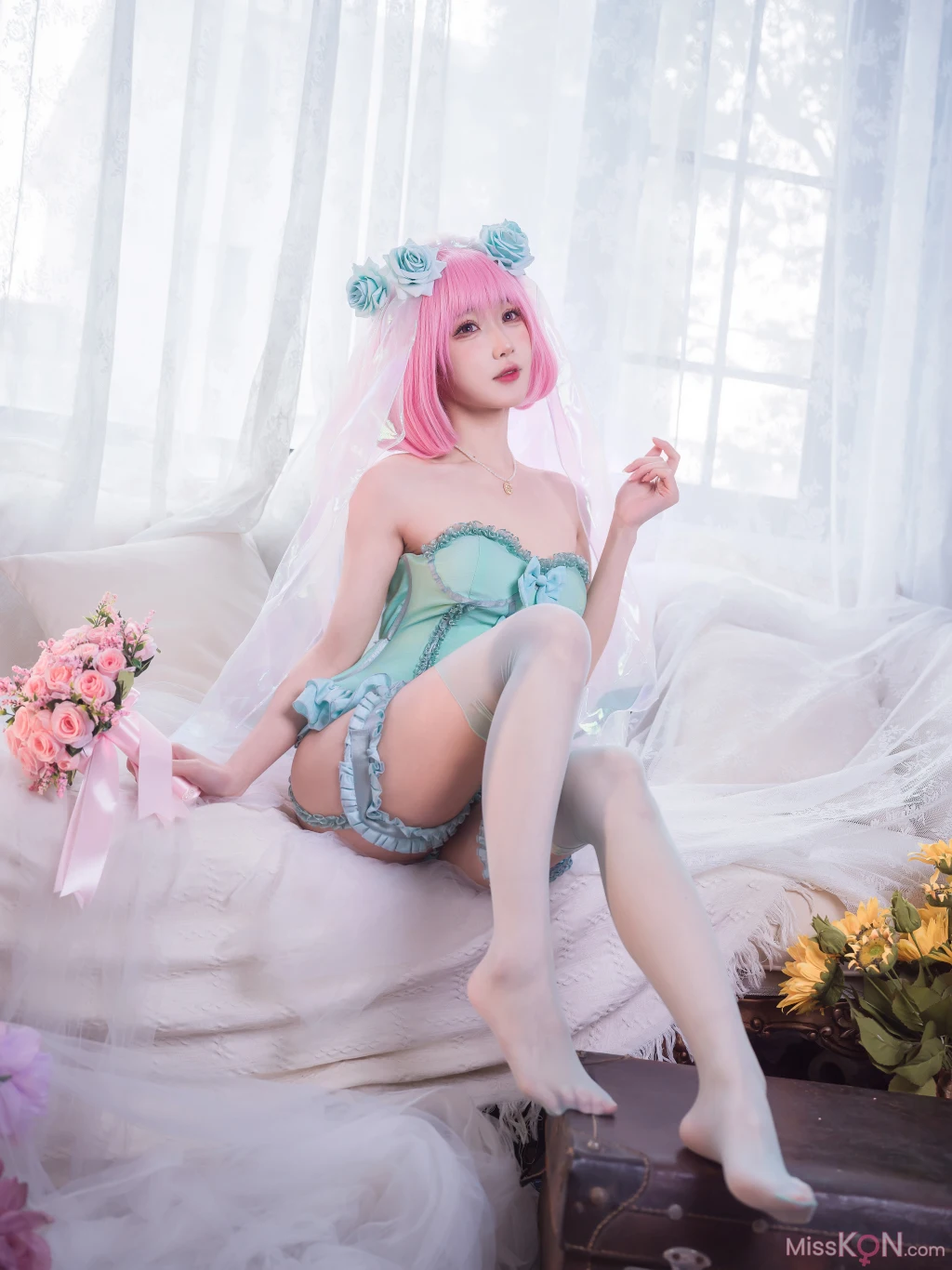 Coser@阿包也是兔娘: 王女梦梦 婚纱内衣 (33 photos) – Page 2