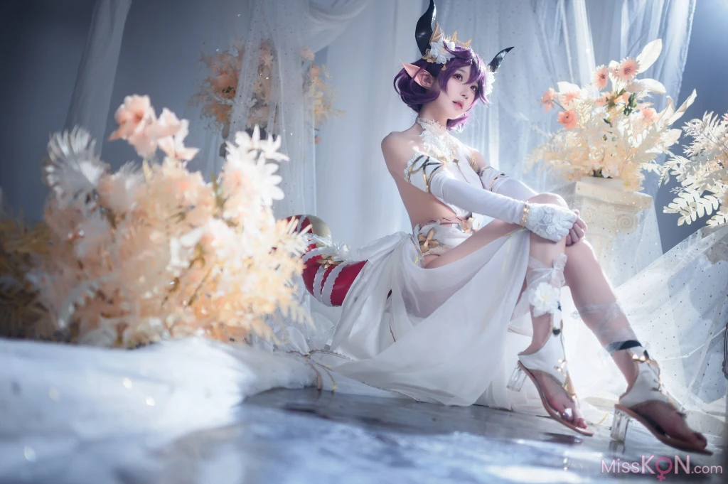 Coser@阿包也是兔娘: 龙姬古蕾娅 (35 photos)
