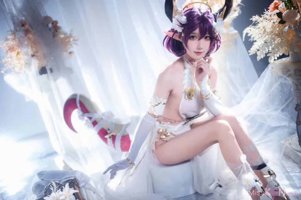 Coser@阿包也是兔娘: 龙姬古蕾娅 (35 photos)