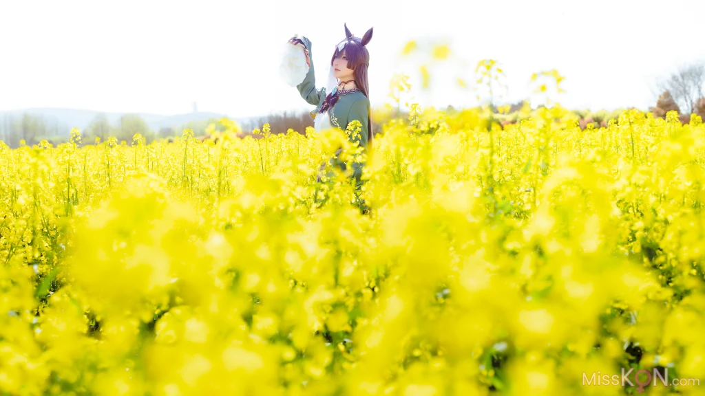 Coser@星之迟迟Hoshilily: 赛马娘-里见光钻·梦想的回应 (48 photos + 1 video)