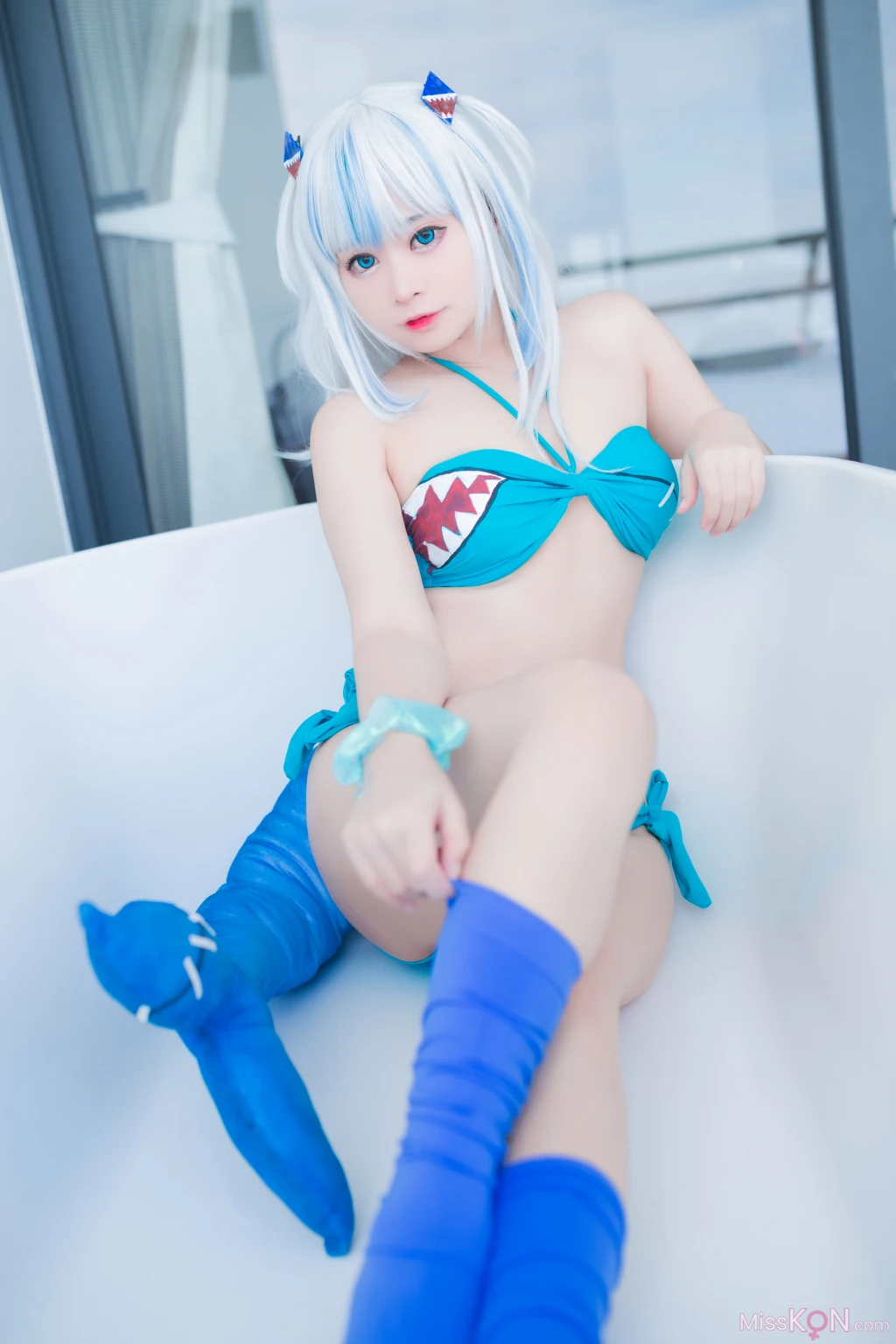 Coser@MeenFox: Gawr Gura Swim (40 photos) – Page 4