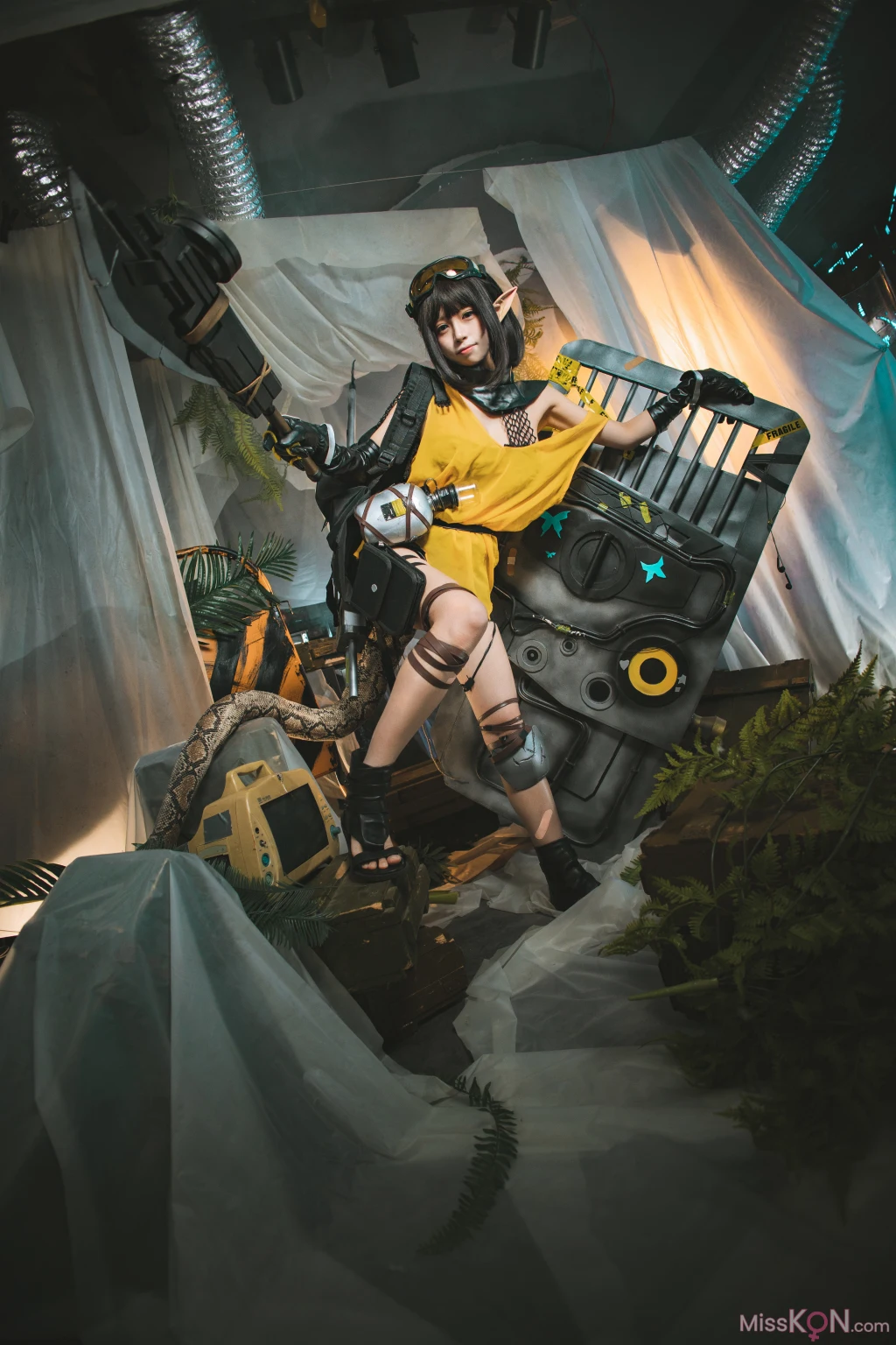 Coser@三無人型: 森蚺精一 (22 photos)
