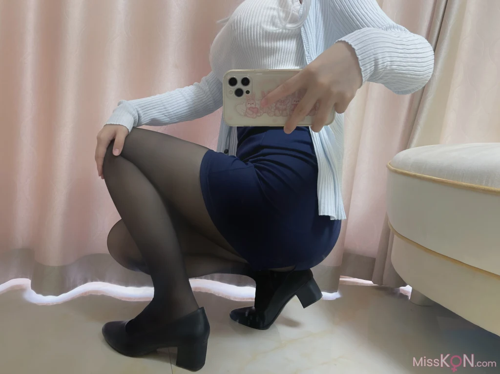 Coser@幼愛Youmeko: 未亡人雪女 (70 photos)