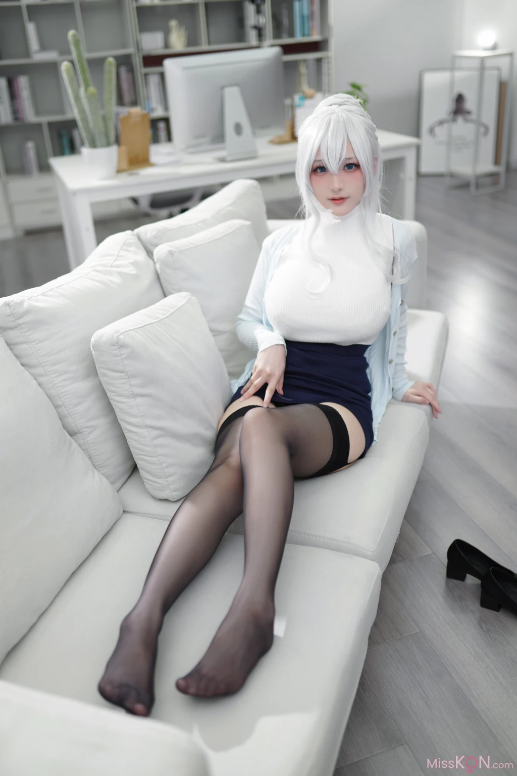 Coser@幼愛Youmeko: 未亡人雪女 (70 photos)