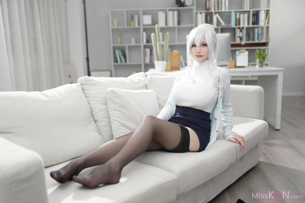 Coser@幼愛Youmeko: 未亡人雪女 (70 photos)