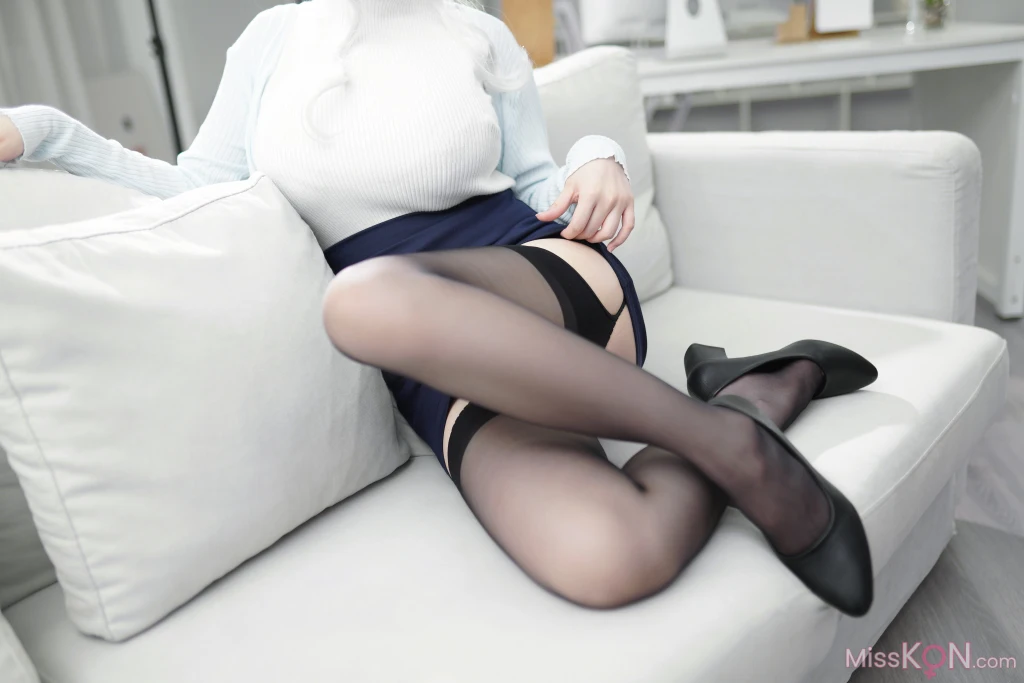 Coser@幼愛Youmeko: 未亡人雪女 (70 photos)