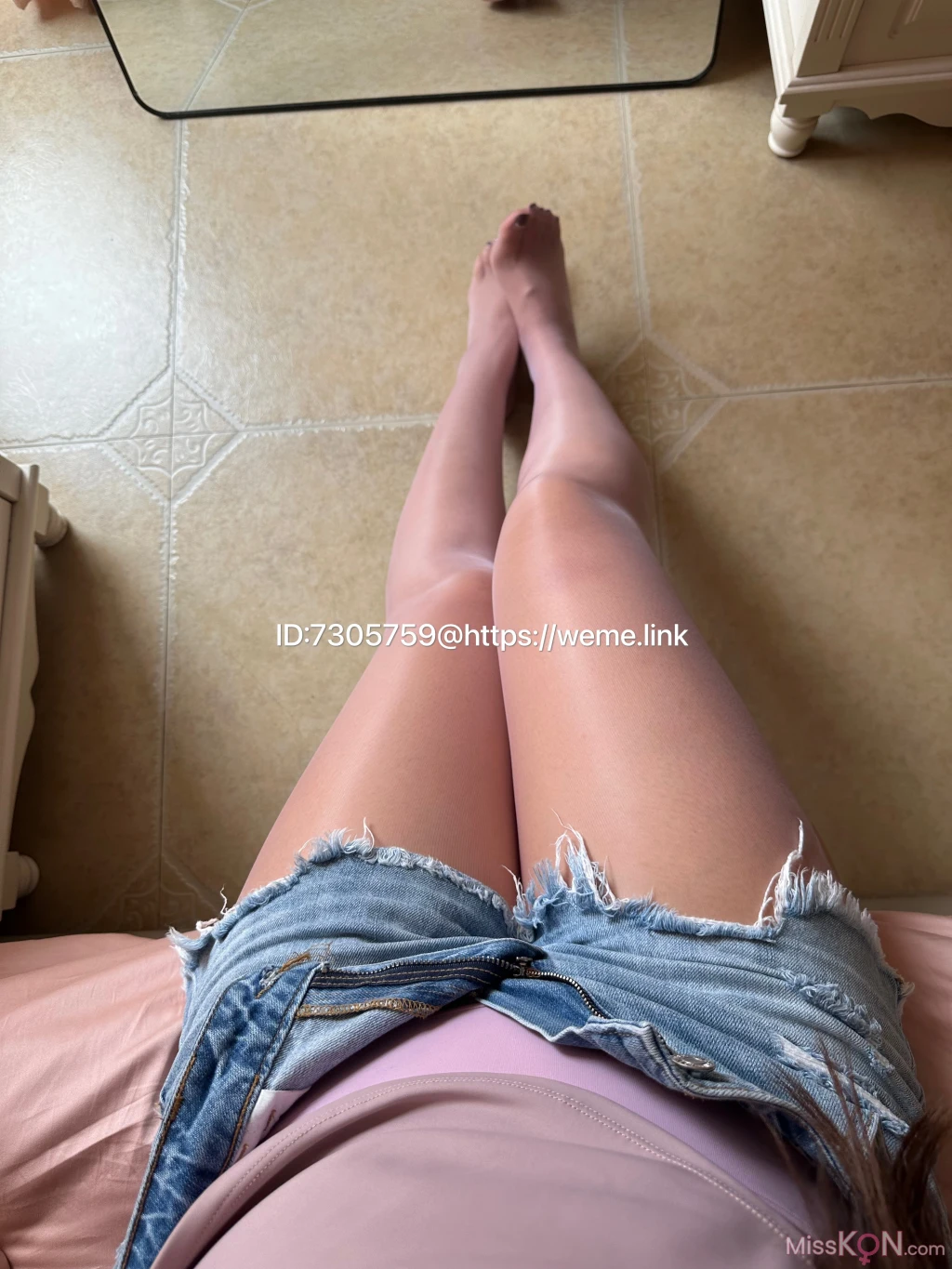 美邵女Baby: 短裤系列 (54 photos) – Page 4