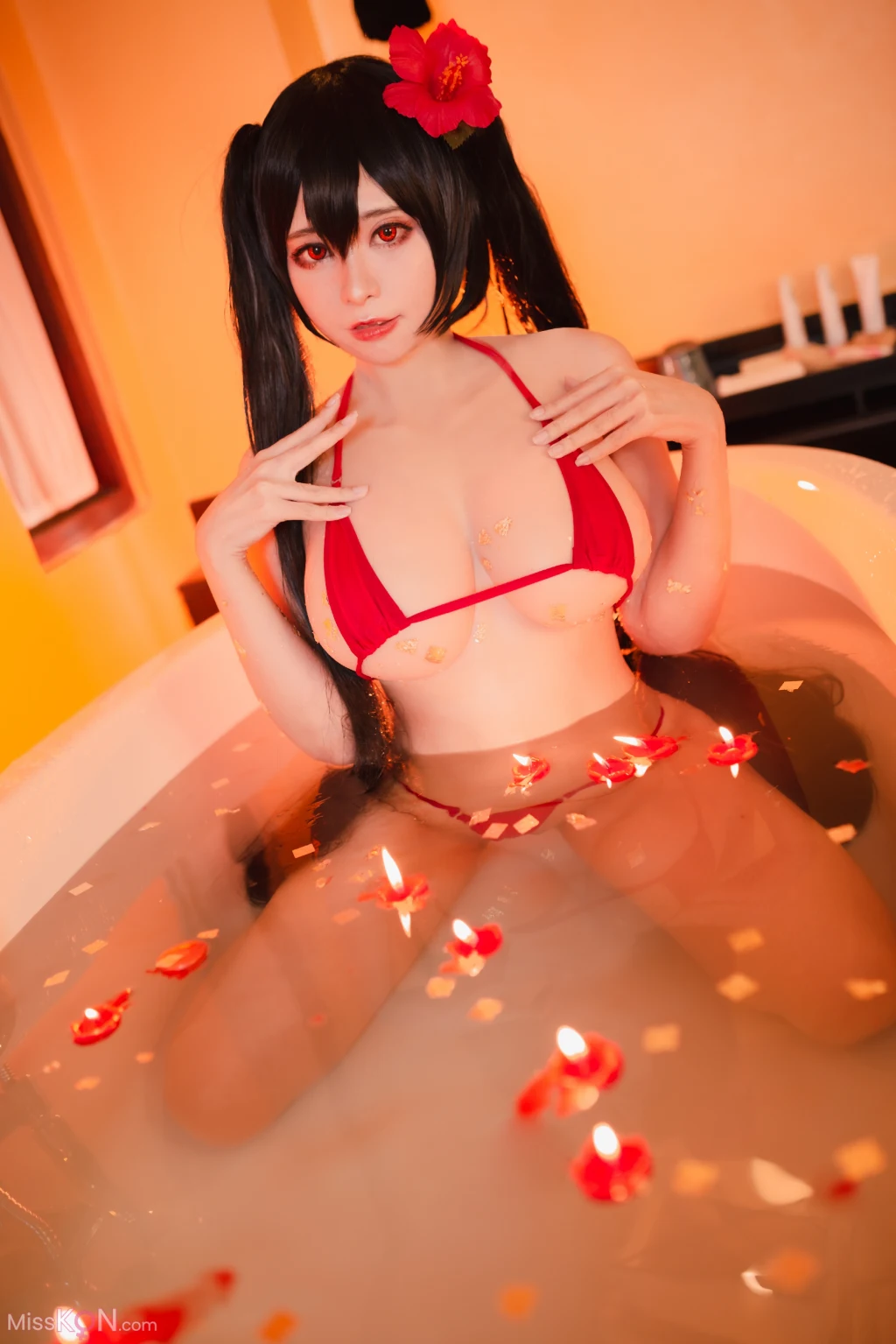 Coser@MeenFox: Taihou Azur Lane (Micro Bikini Suit) 18+ (32 photos )