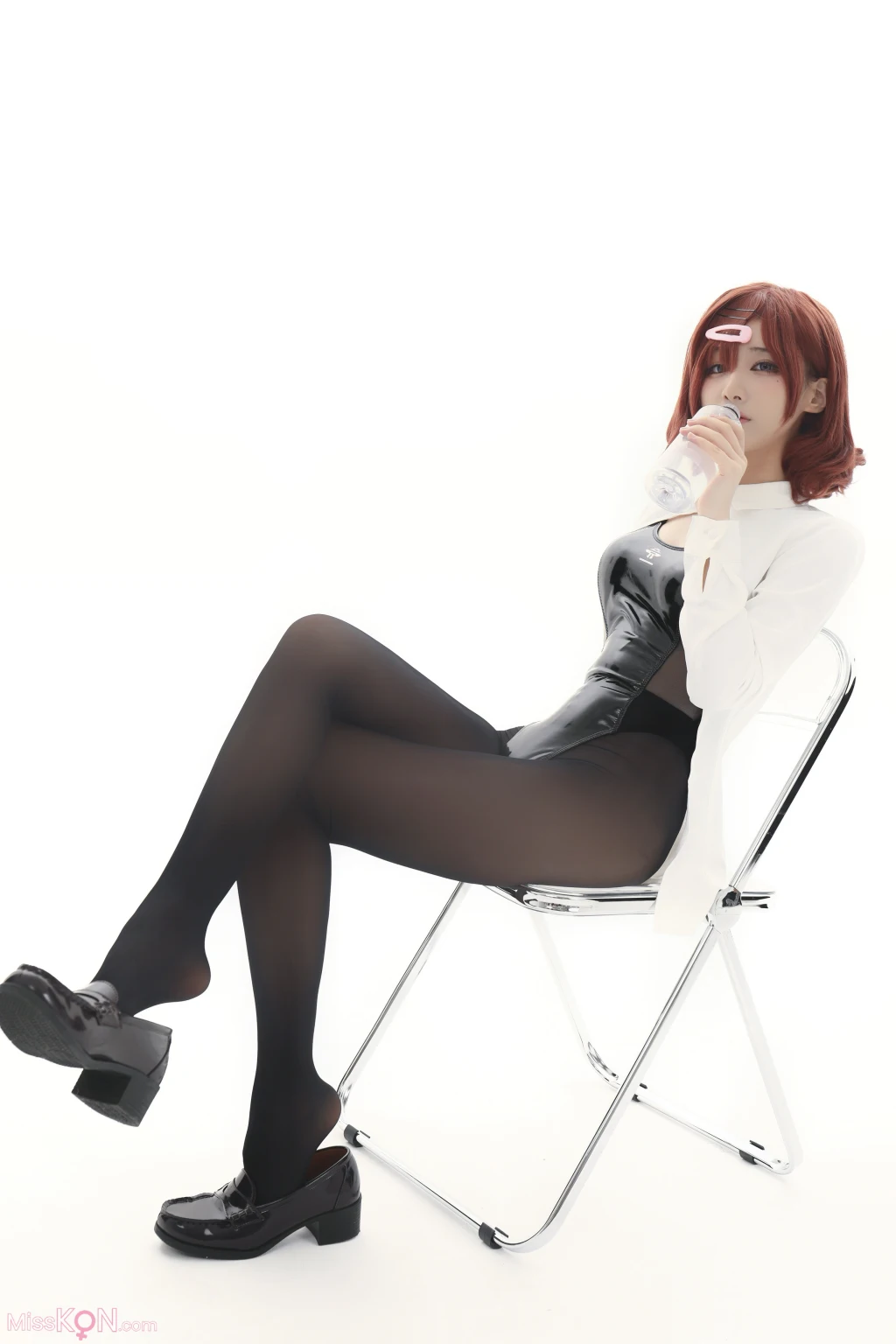 Coser@幼愛youmeko: 樋口円香竞泳灰丝 (29 photos)