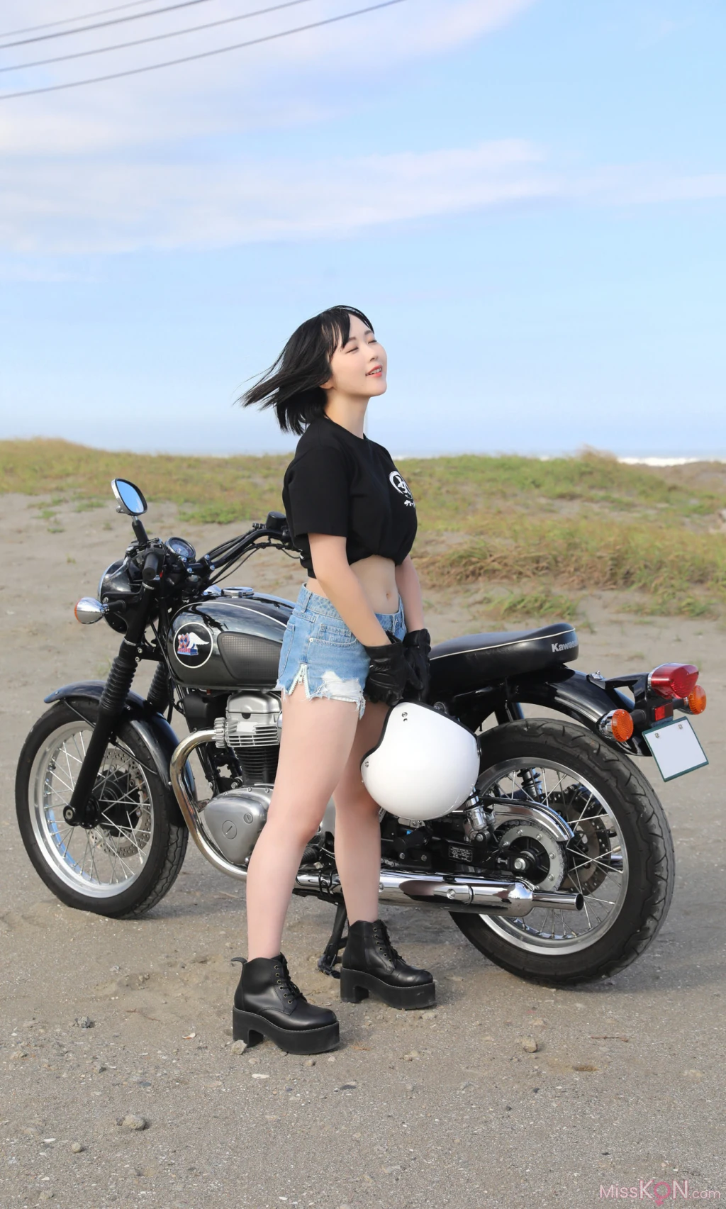 [JP] Yuki Yomichi (夜道雪): 写真集「胸のドキドキが止まらない」 週プレ PHOTO BOOK (78 photos)