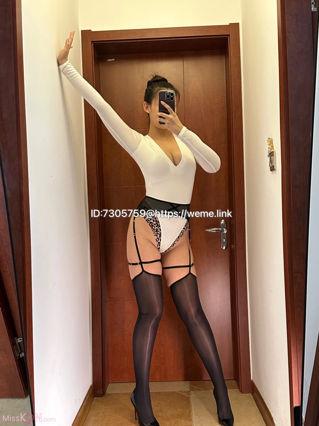 美邵女Baby: 勒肉黑丝 (60 photos) – Page 4