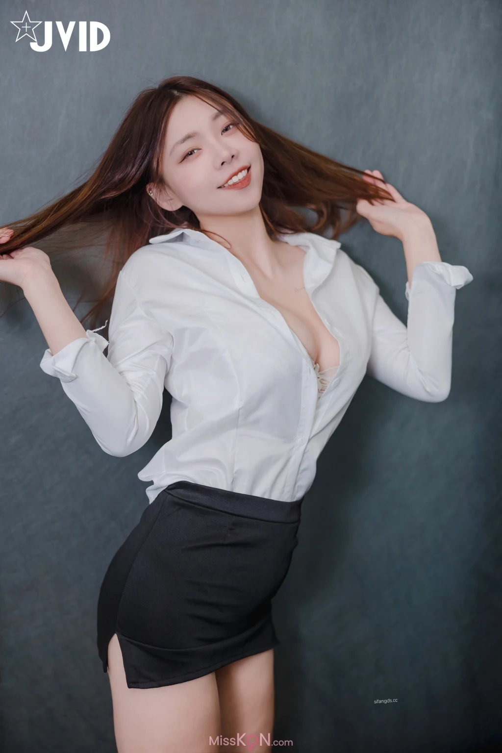 [JVID] 婕咪 Jucie &amp; 啤儿: 秘書姐妹花，極品白虎粉穴，都市麗人三點全露，超清畫質 爆乳白皙秘書姐妹花-在老闆家女女戀叫聲太激情 (177 photos )