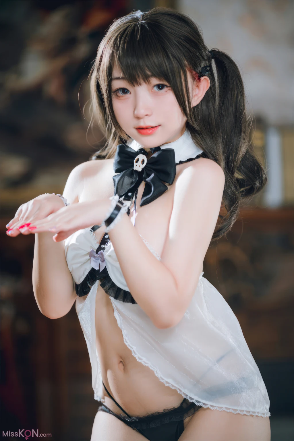Coser@花铃: 万圣节 小恶魔女仆 (82 photos)