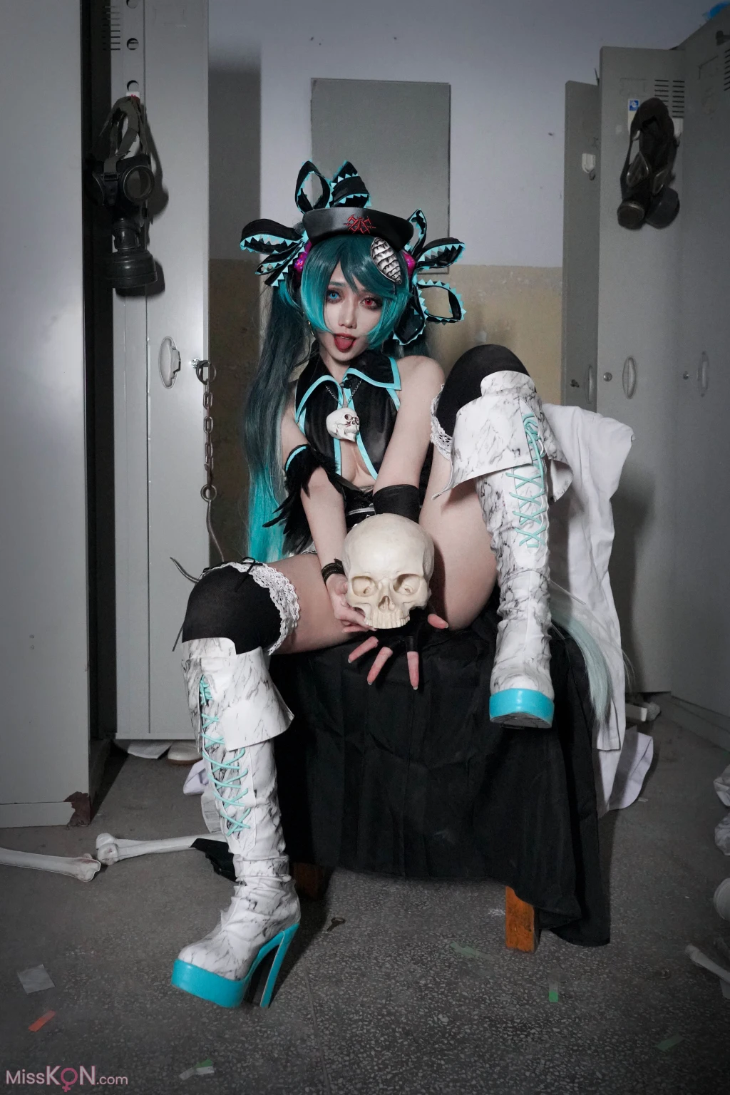 Coser@絞肉姬Walküre: 骸音 囚人与纸飞机 (44 photos)
