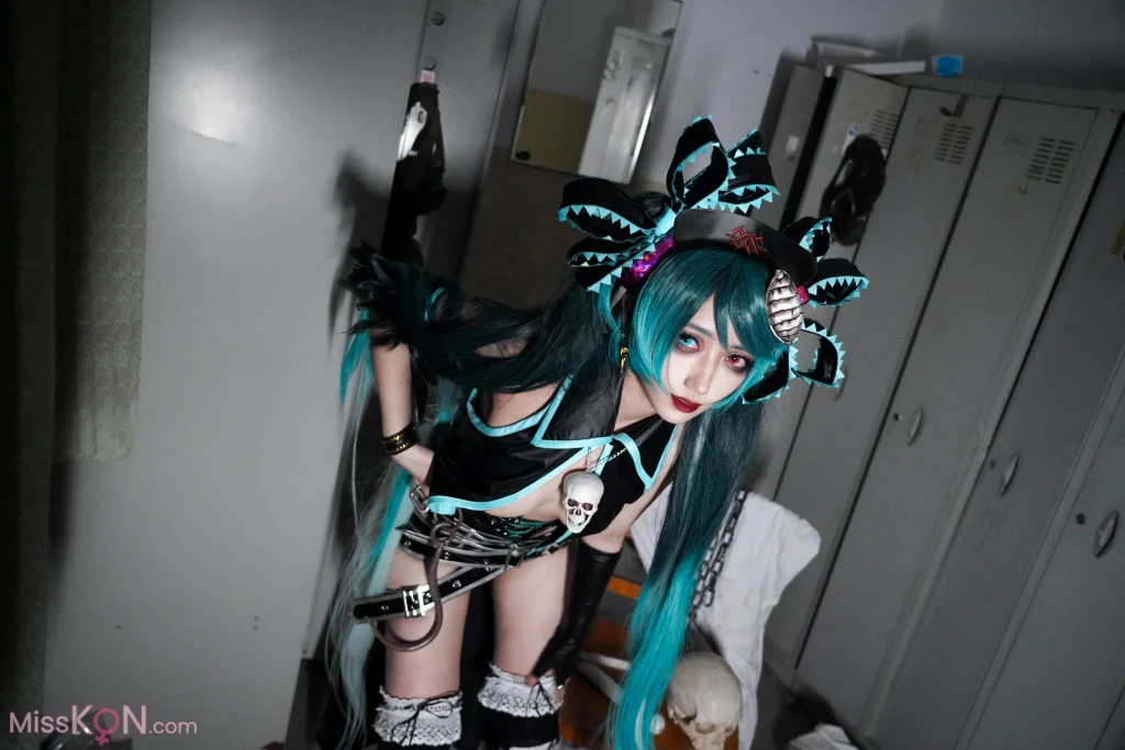 Coser@絞肉姬Walküre: 骸音 囚人与纸飞机 (44 photos)