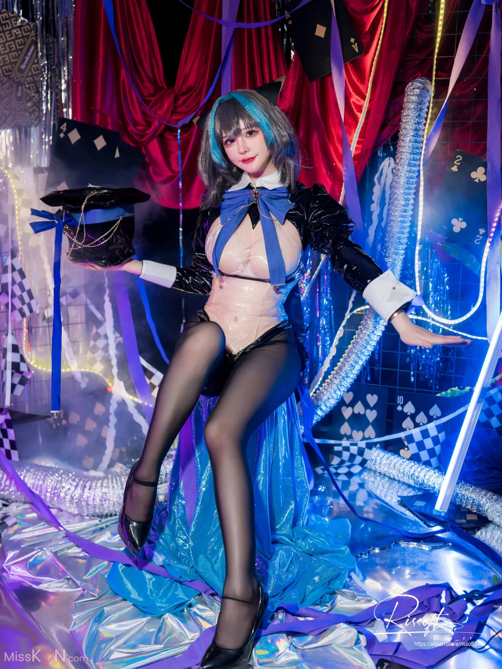Coser@前羽_rr: 碧蓝航线 柴郡魔术师 (50 photos)