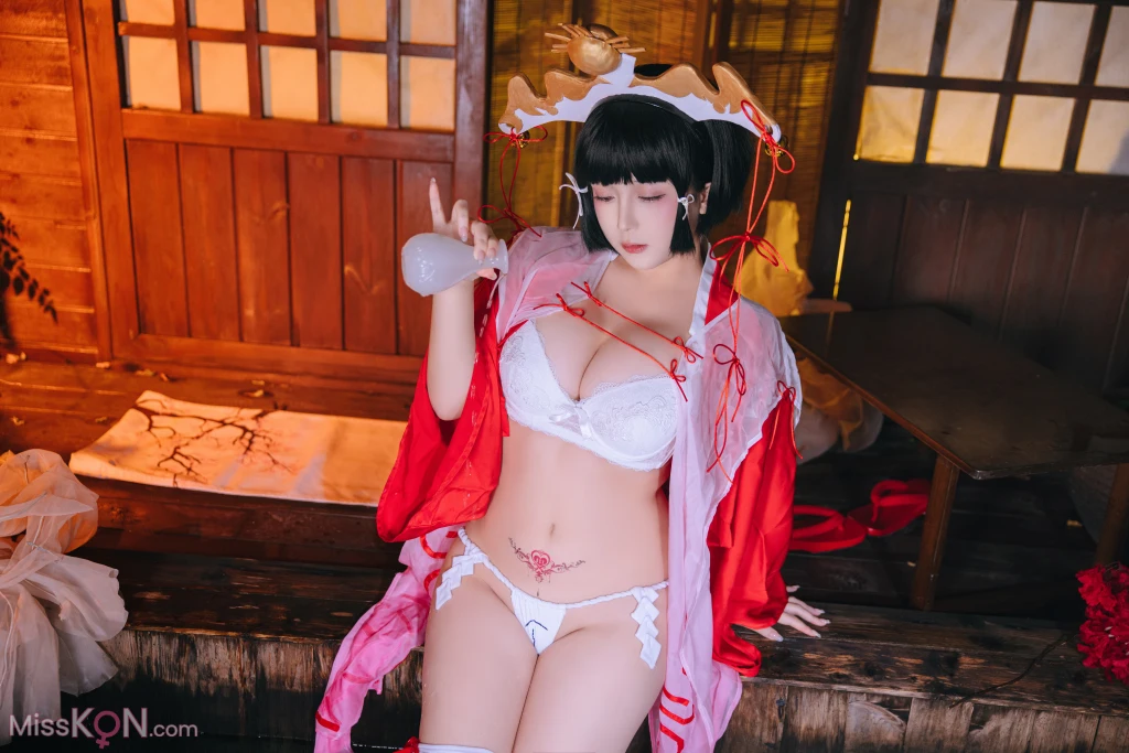 Coser@日奈娇: 辉夜巫女 (130 photos )