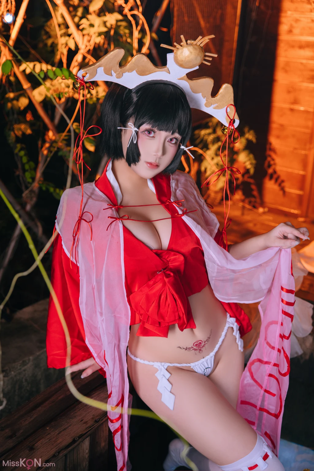 Coser@日奈娇: 辉夜巫女 (130 photos )