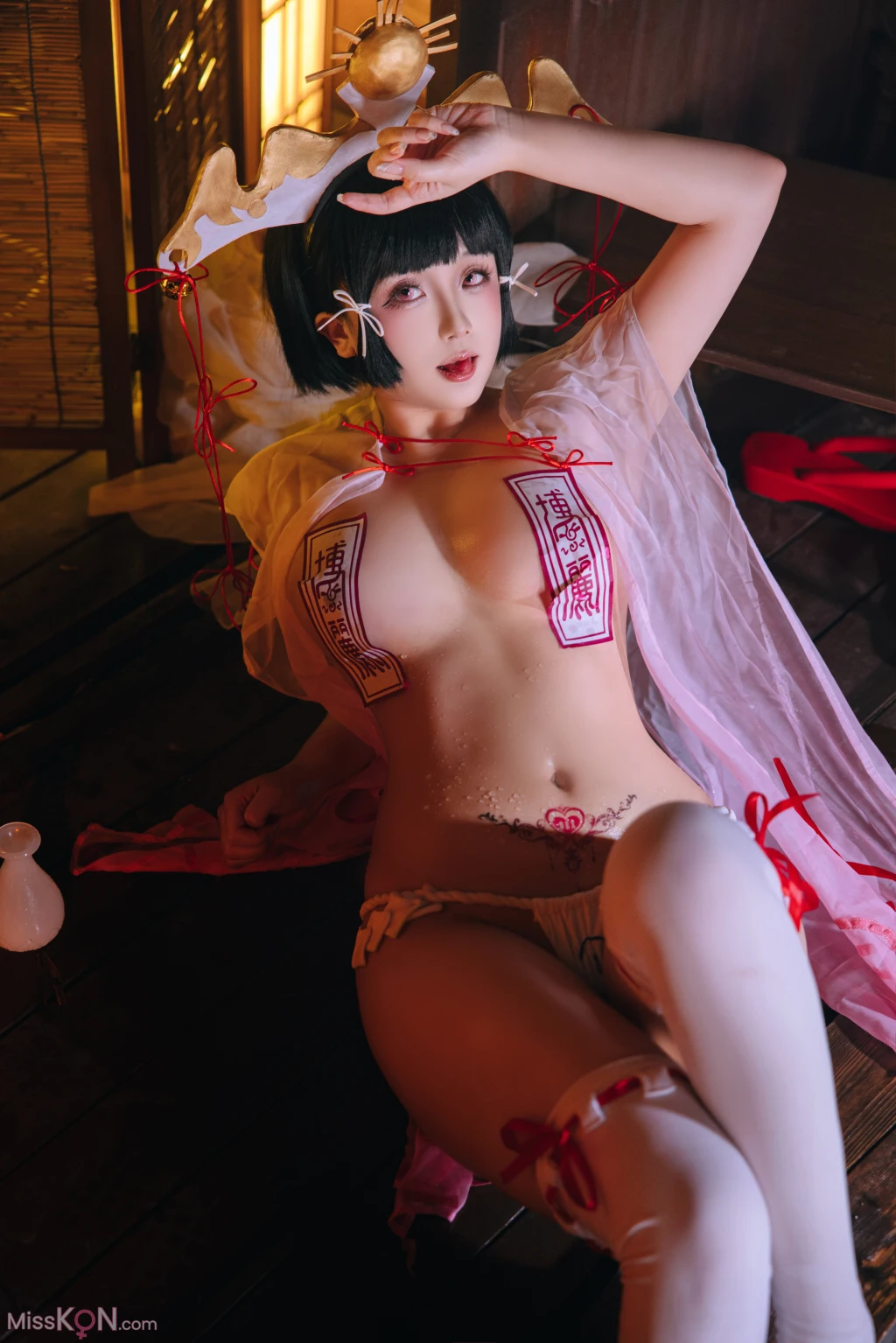 Coser@日奈娇: 辉夜巫女 (130 photos )