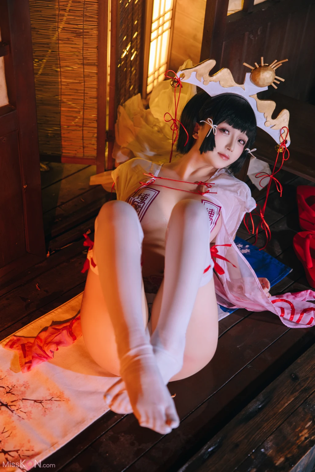 Coser@日奈娇: 辉夜巫女 (130 photos )