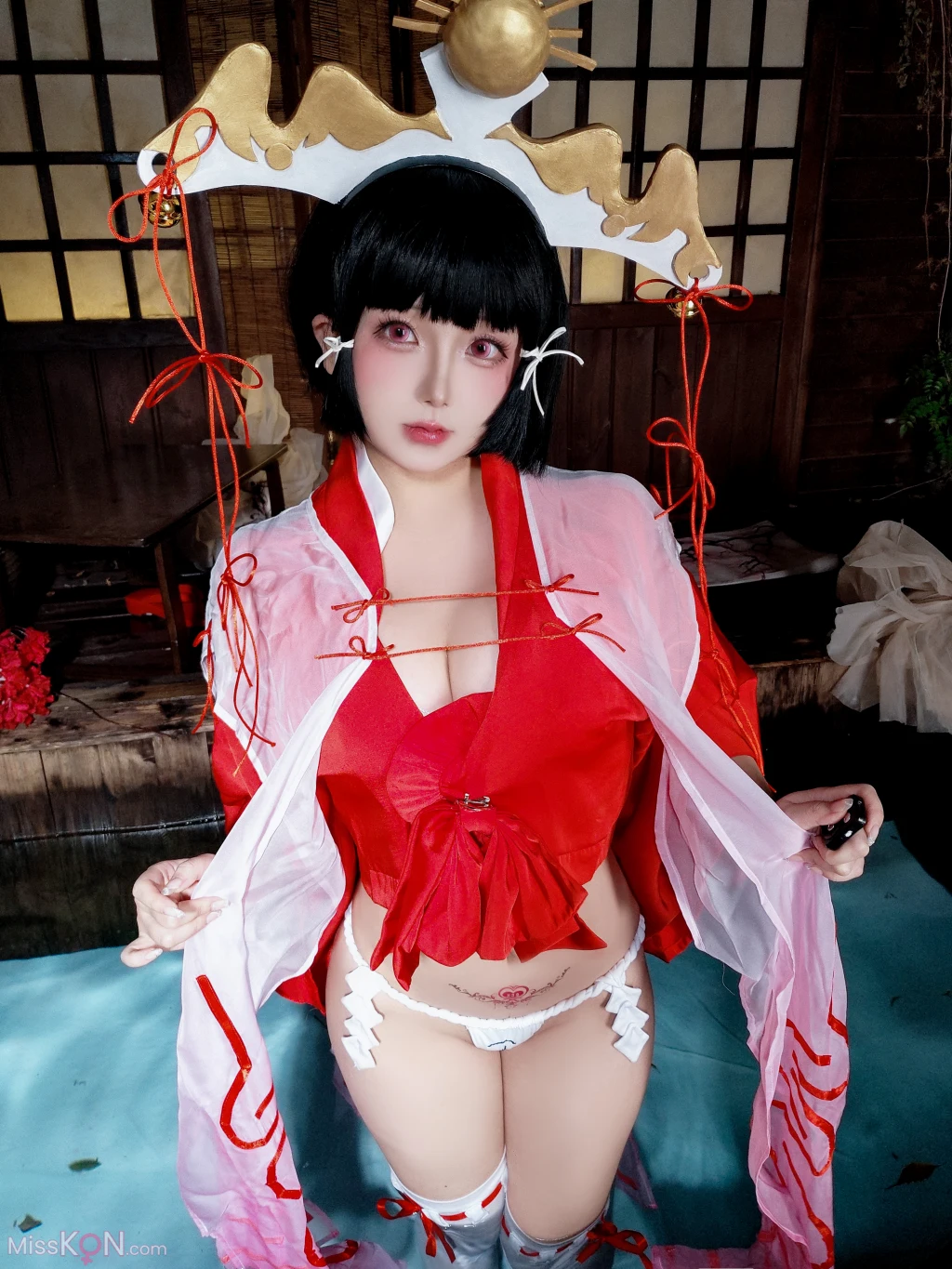 Coser@日奈娇: 辉夜巫女 (130 photos )