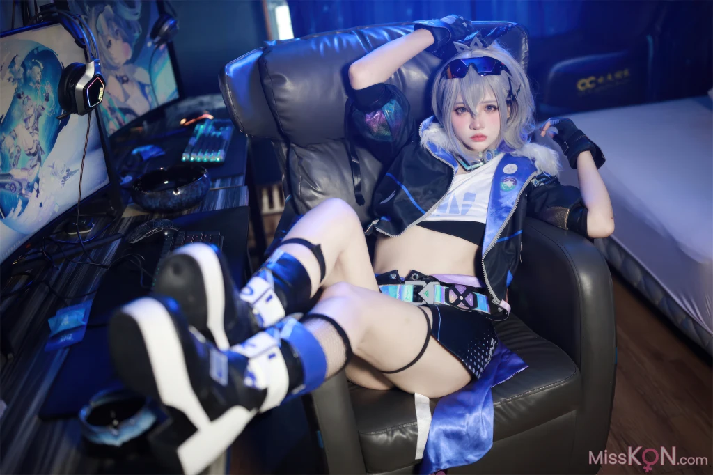 Coser@疯猫ss: 少女衣橱 银狼 (37 photos)
