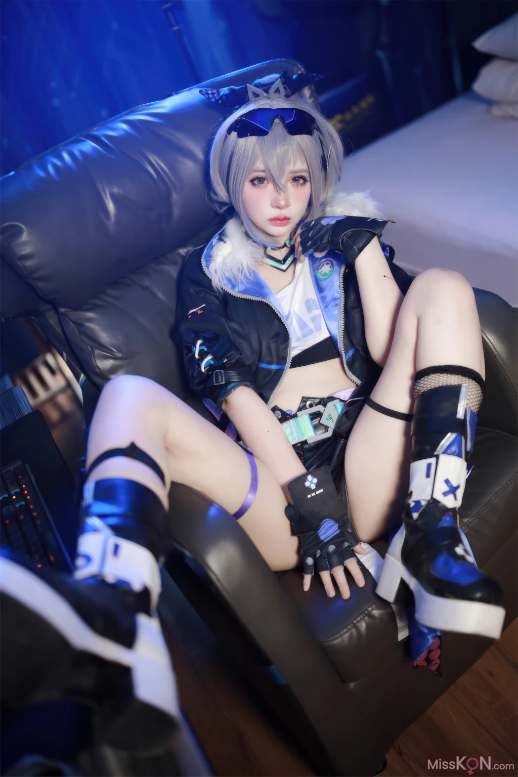 Coser@疯猫ss: 少女衣橱 银狼 (37 photos)