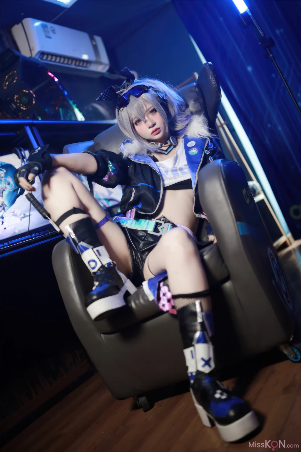 Coser@疯猫ss: 少女衣橱 银狼 (37 photos)