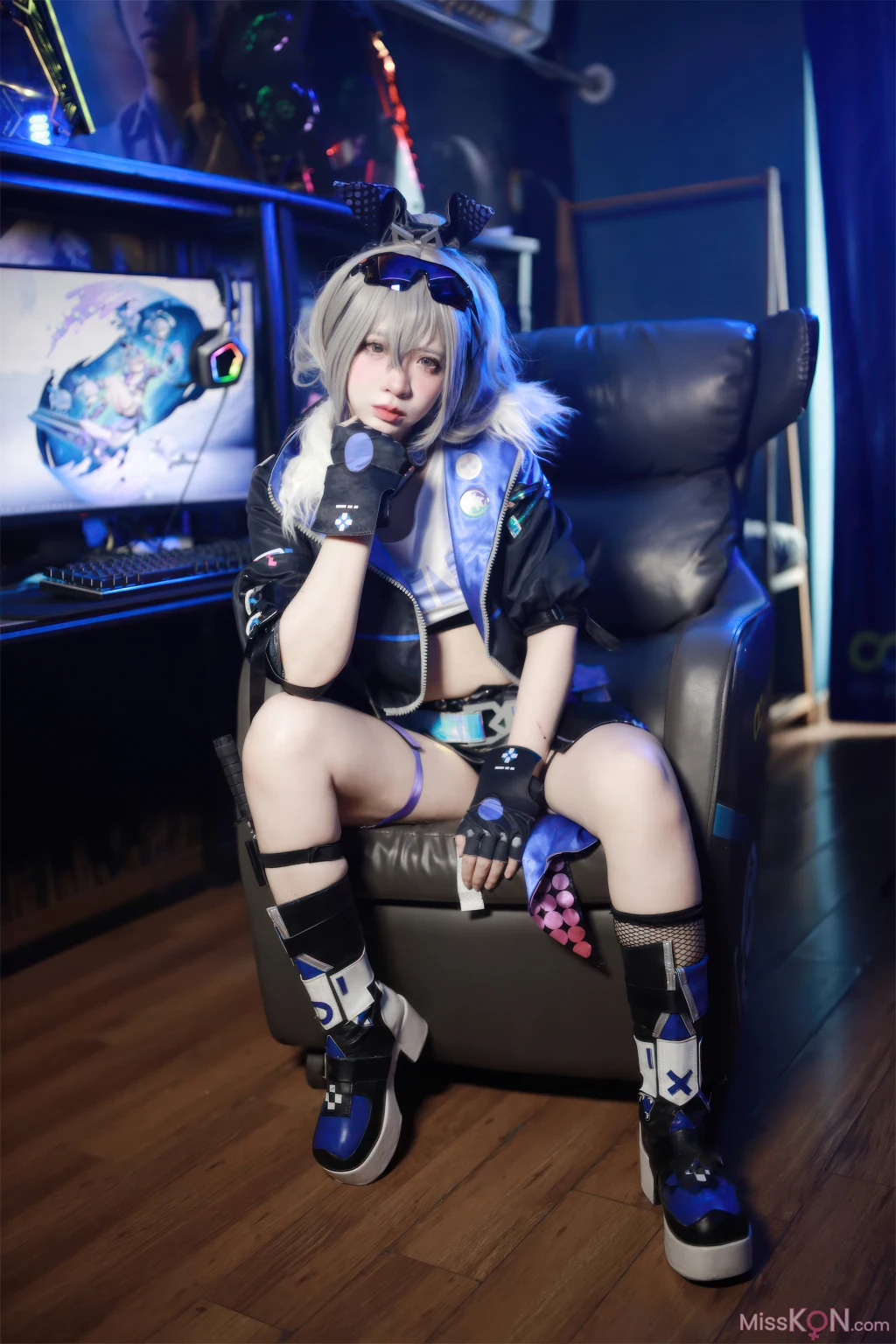 Coser@疯猫ss: 少女衣橱 银狼 (37 photos)