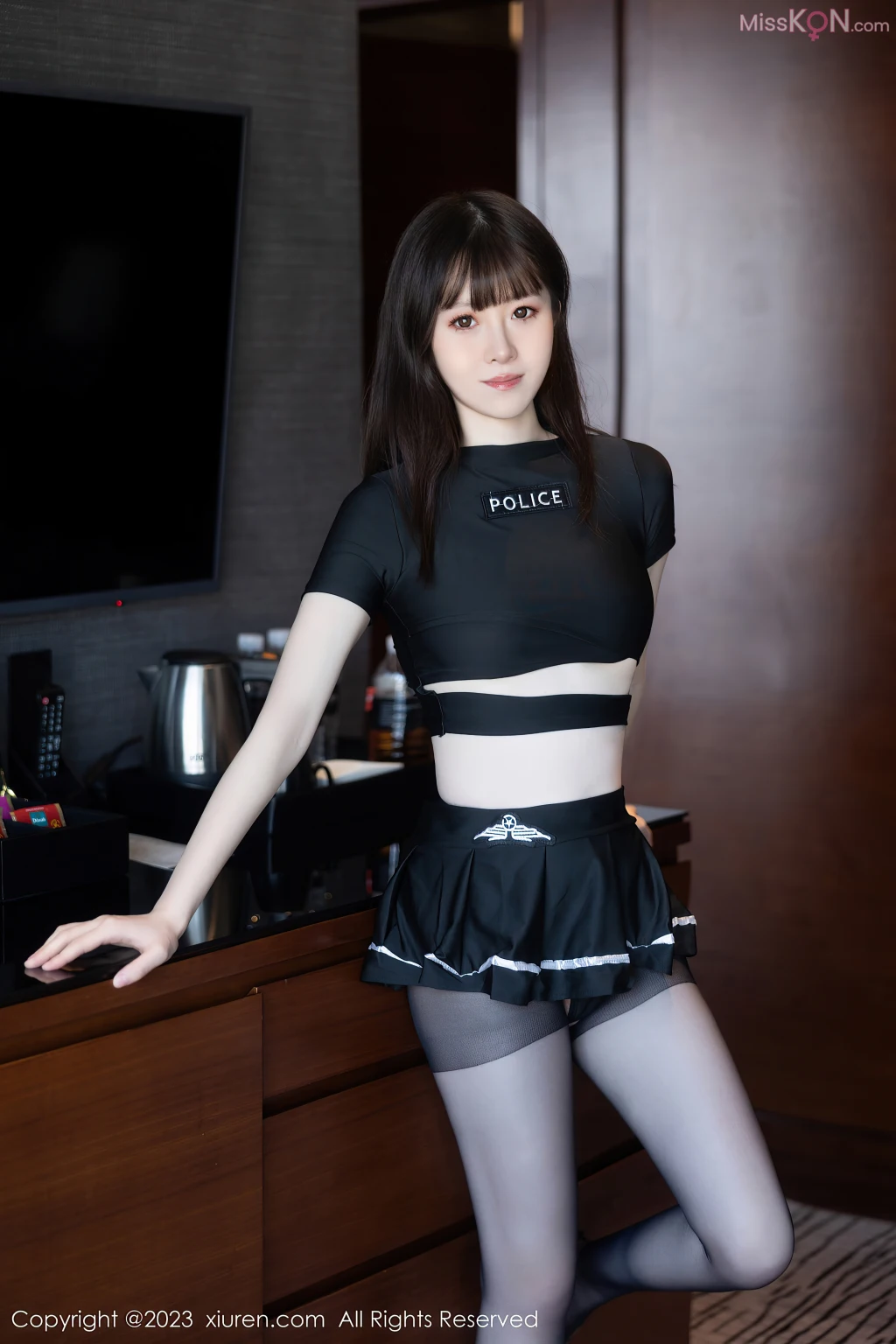 XIUREN No.7635 – 7644 (798 photos)