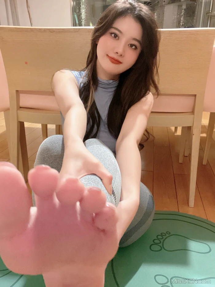 Jiu Shi A Zhu A (就是阿朱啊): 微密圈网红一姐 精选VIP门槛视图流出 (584 photos + 16 videos) – Page 9