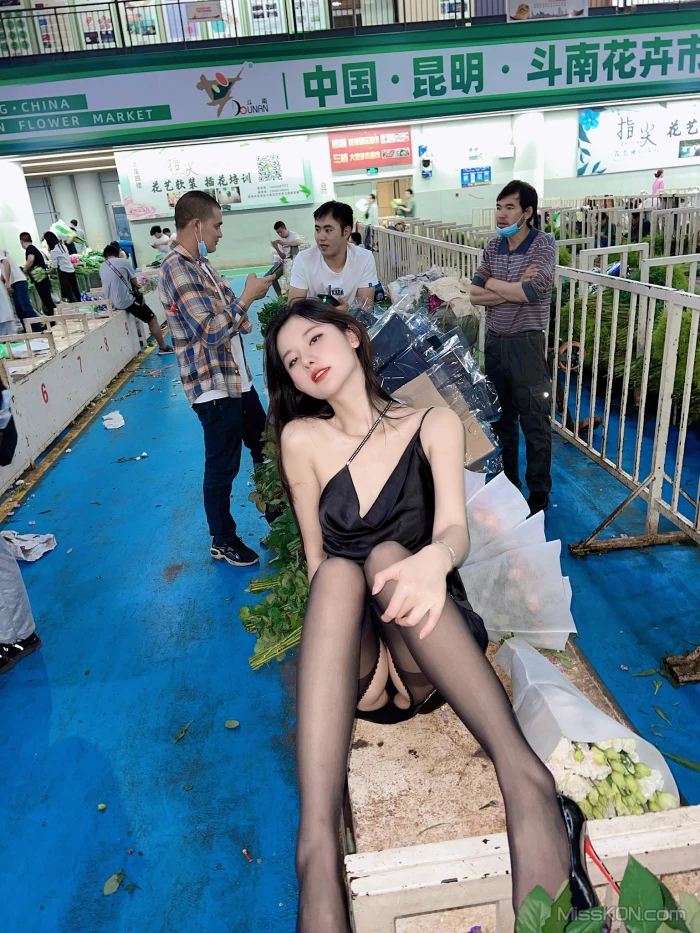 Jiu Shi A Zhu A (就是阿朱啊): 微密圈网红一姐 精选VIP门槛视图流出 (584 photos + 16 videos) – Page 15