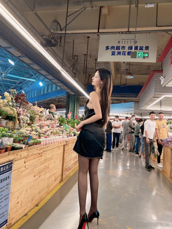 Jiu Shi A Zhu A (就是阿朱啊): 微密圈网红一姐 精选VIP门槛视图流出 (584 photos + 16 videos) – Page 15