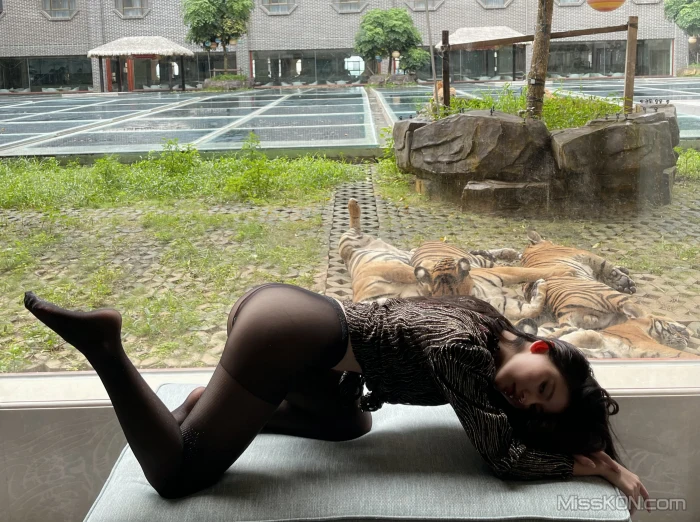 Jiu Shi A Zhu A (就是阿朱啊): 微密圈网红一姐 精选VIP门槛视图流出 (584 photos + 16 videos) – Page 24