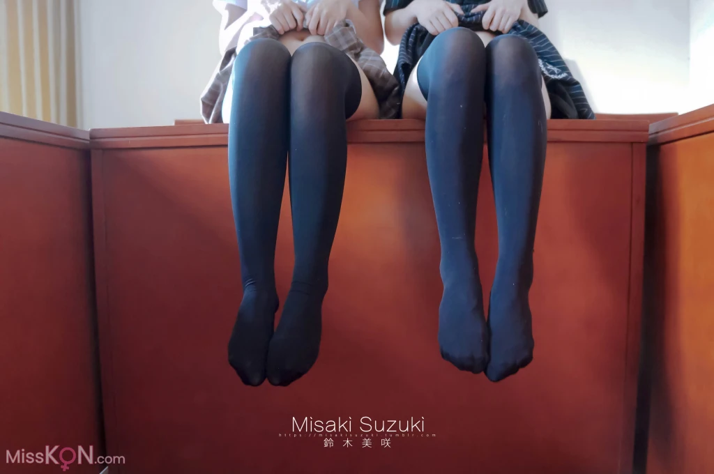 Coser@铃木美咲 (Misaki Suzuki): 百合盛开之时（正午）——羞耻！特殊的惩罚方式 (28 photos )