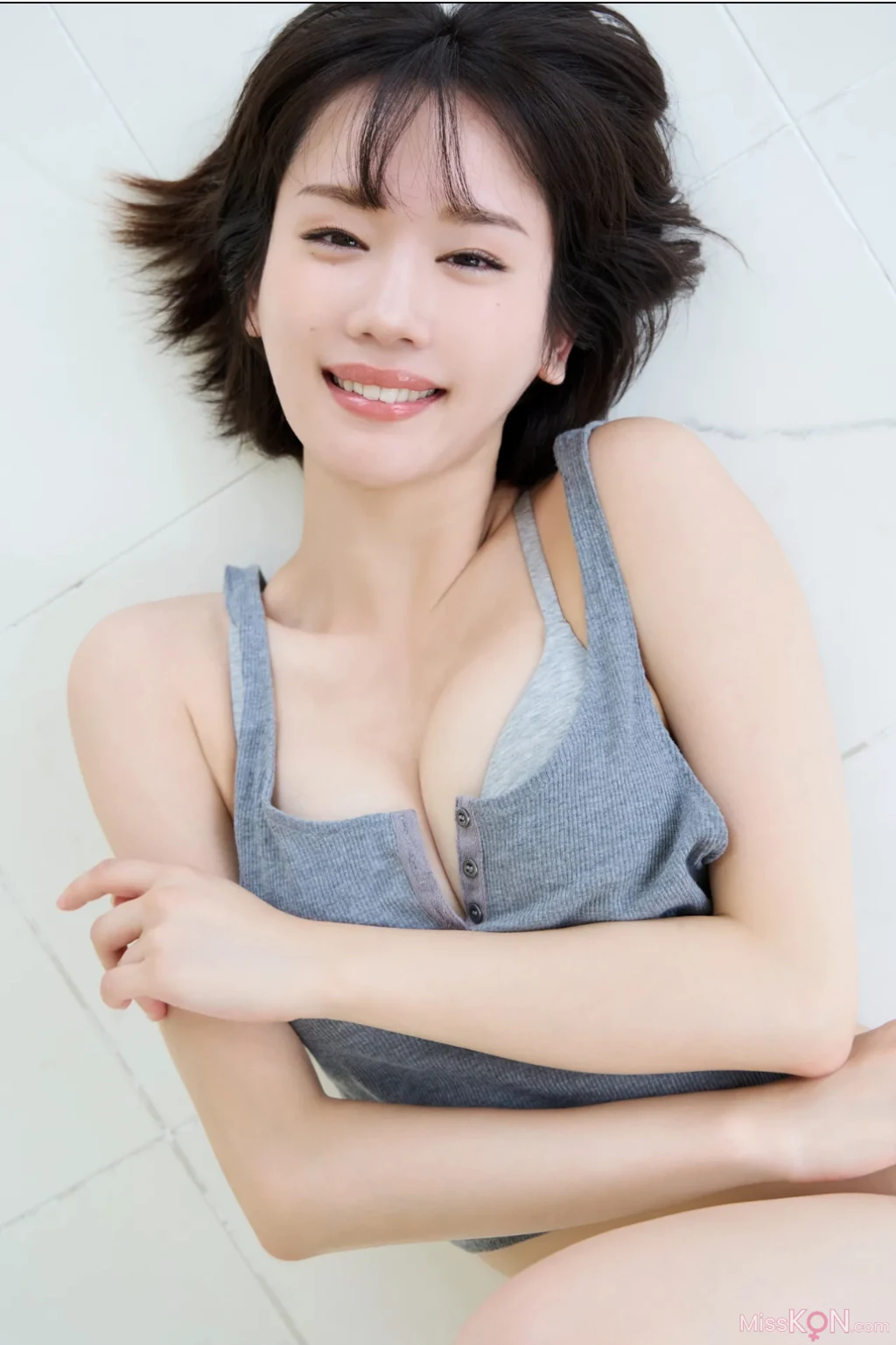 [JP] Yui Arata (新唯): リングの”華”舞い降りた！Vol.1 (51 photos)