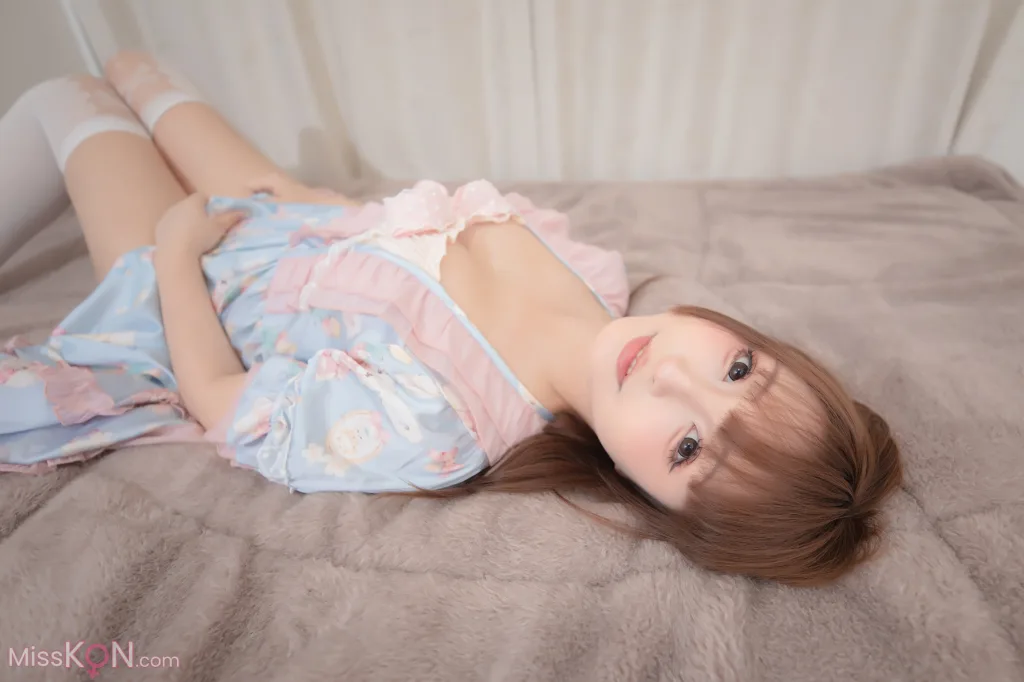 Coser@神楽坂真冬 Vol.209: 馒头雪糕 (75 photos )