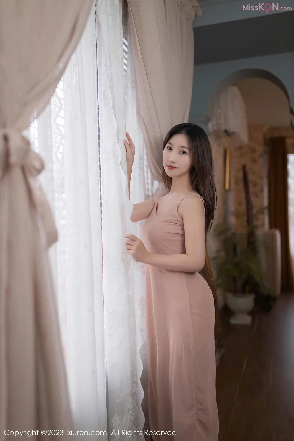 XIUREN No.7735 – 7744 (744 photos)