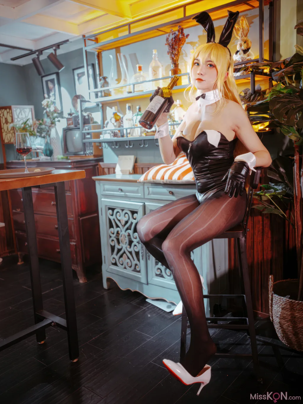 Coser@隼隼子 & 刺青Poi: 碧蓝航线 北卡罗来纳 华盛顿 兔女郎 (40 photos) – Page 4