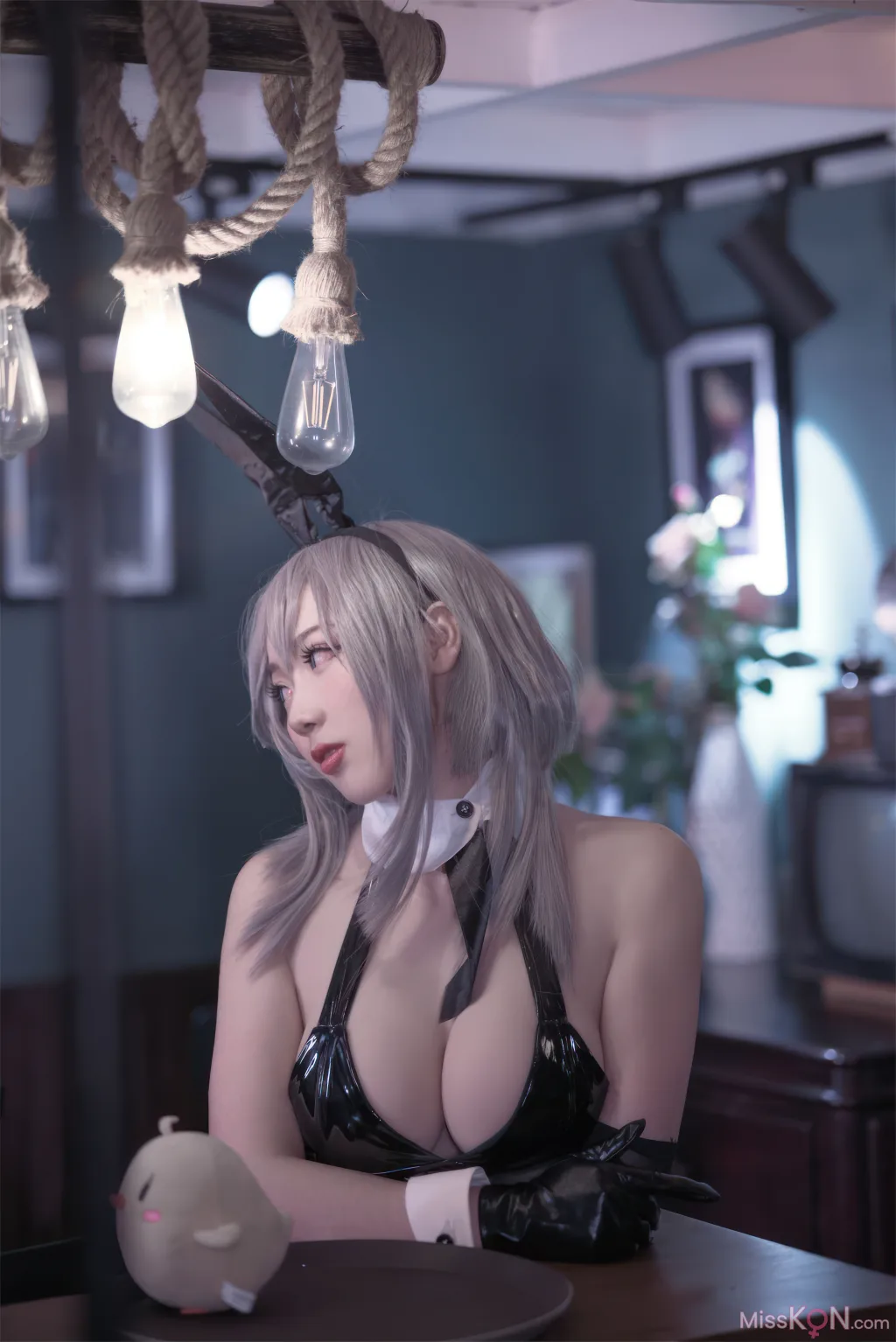 Coser@隼隼子 & 刺青Poi: 碧蓝航线 北卡罗来纳 华盛顿 兔女郎 (40 photos) – Page 4