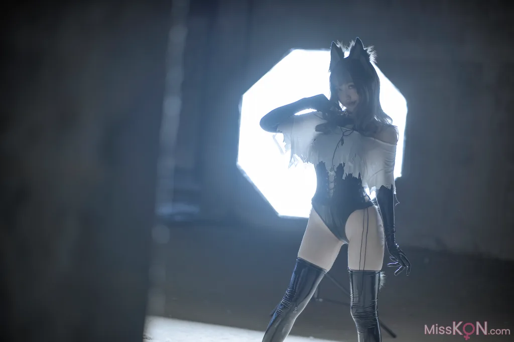 Coser@刺青Poi: 驯养 (60 photos)