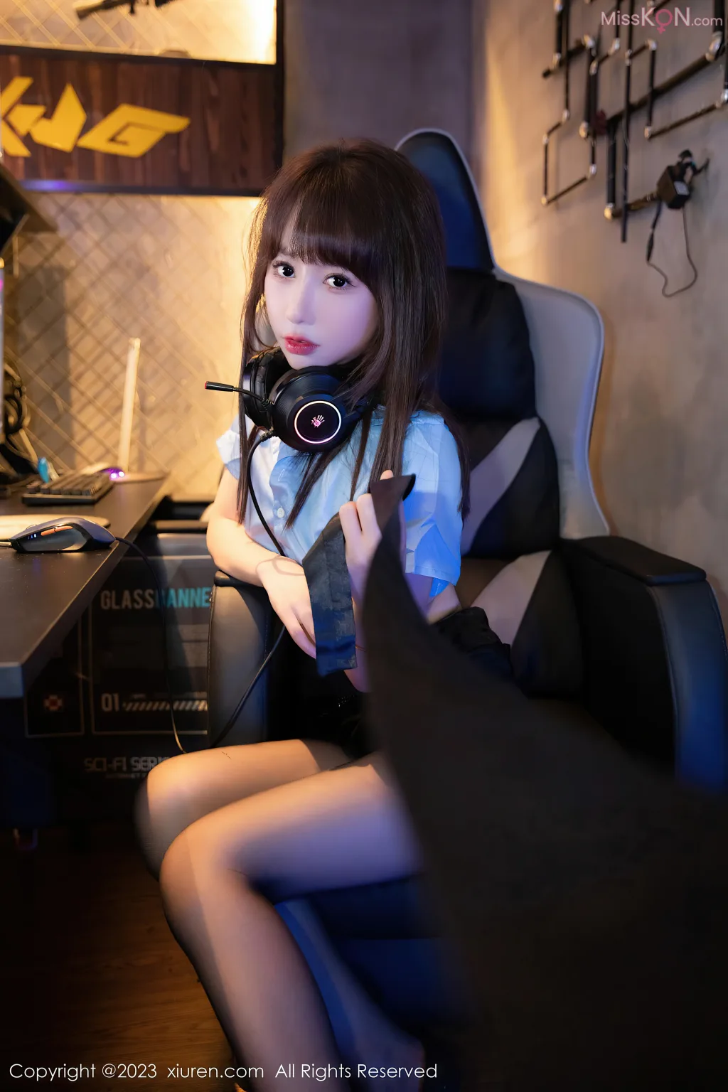XIUREN No.7815 – 7824 (783 photos)