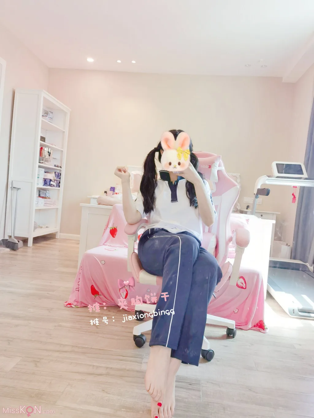 Coser@橙子喵酱: 夹胸饼干 – 校服 (64 photos)