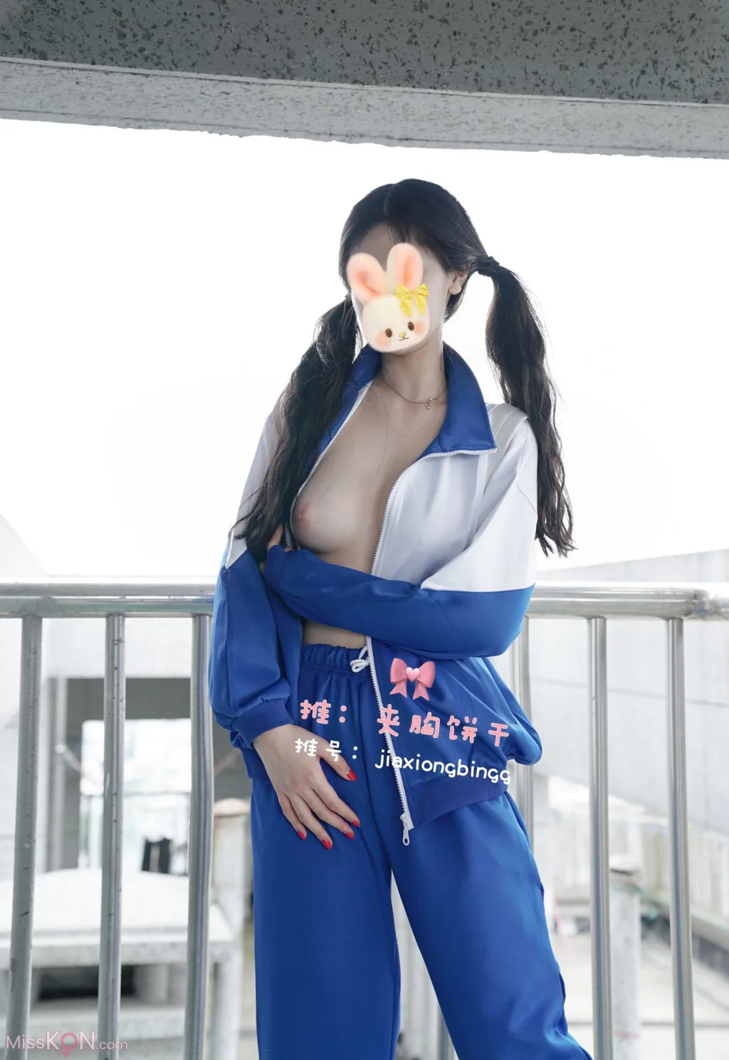 Coser@橙子喵酱: 夹胸饼干 – 校服 (64 photos)