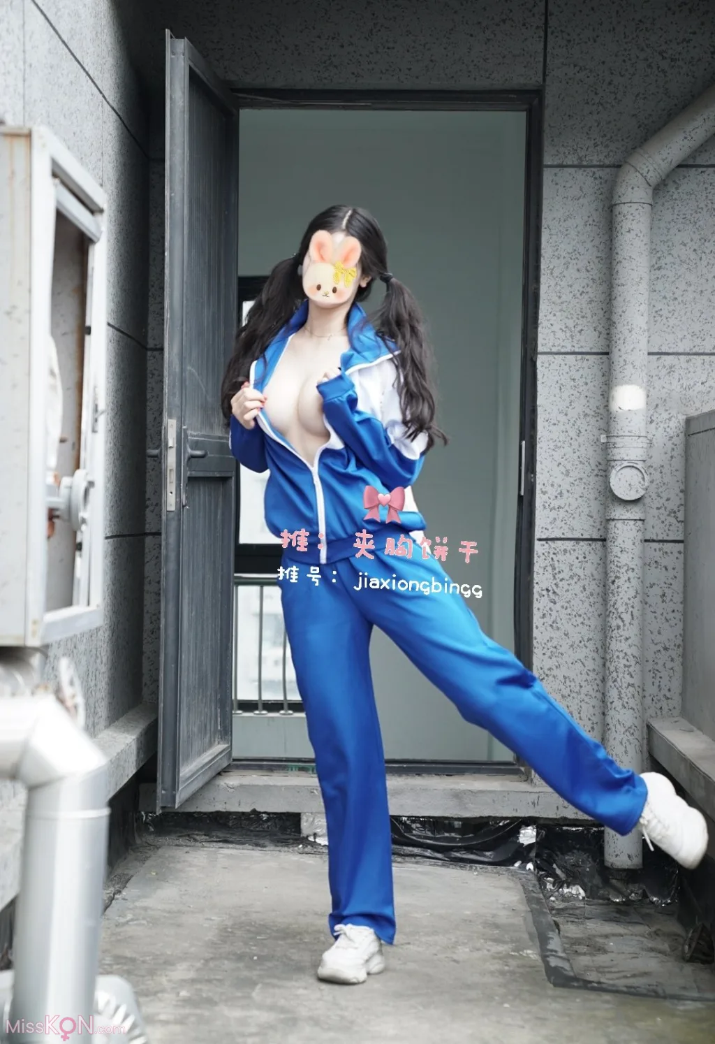 Coser@橙子喵酱: 夹胸饼干 – 校服 (64 photos)