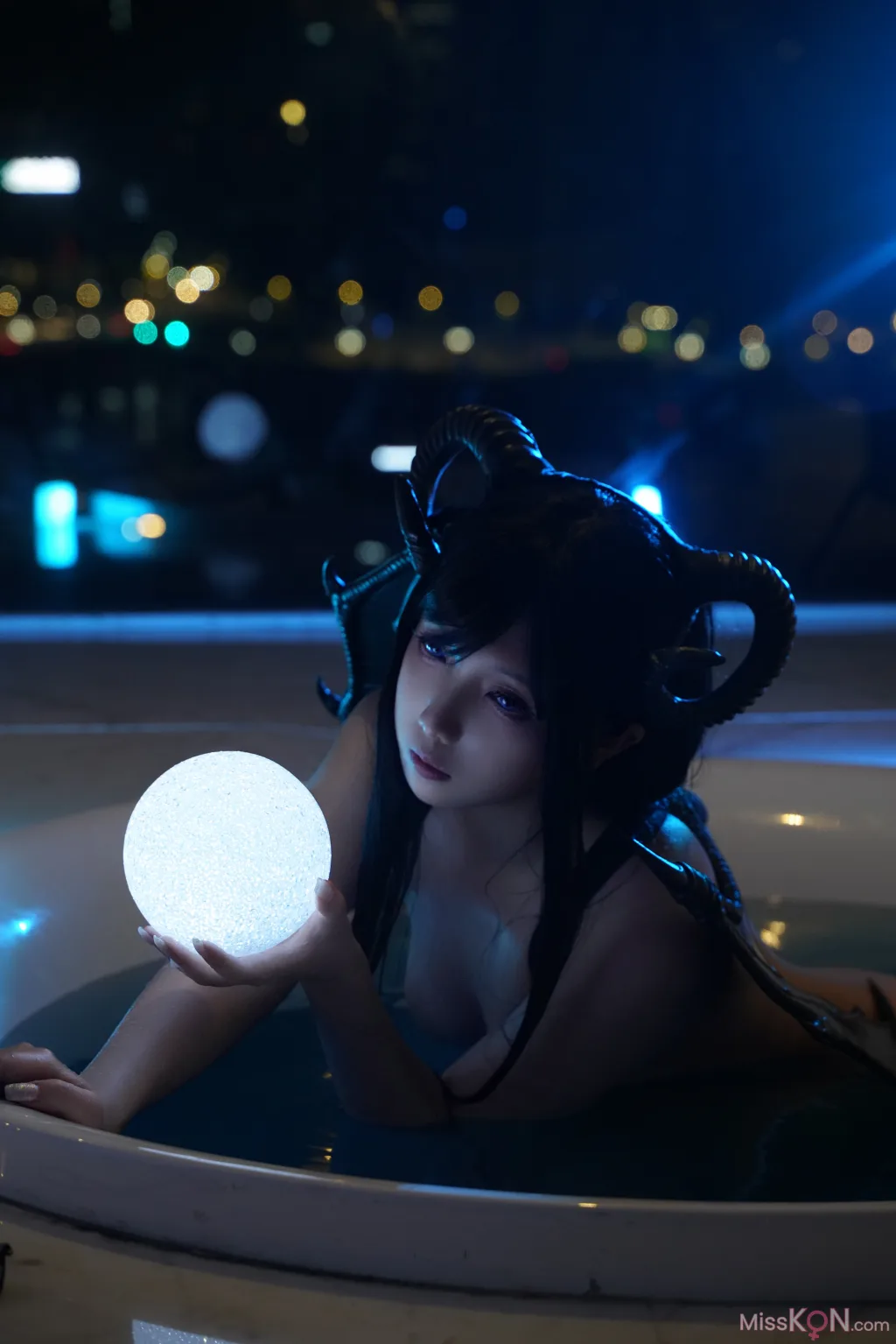 Coser@小和甜酒: 恶魔 (41 photos)