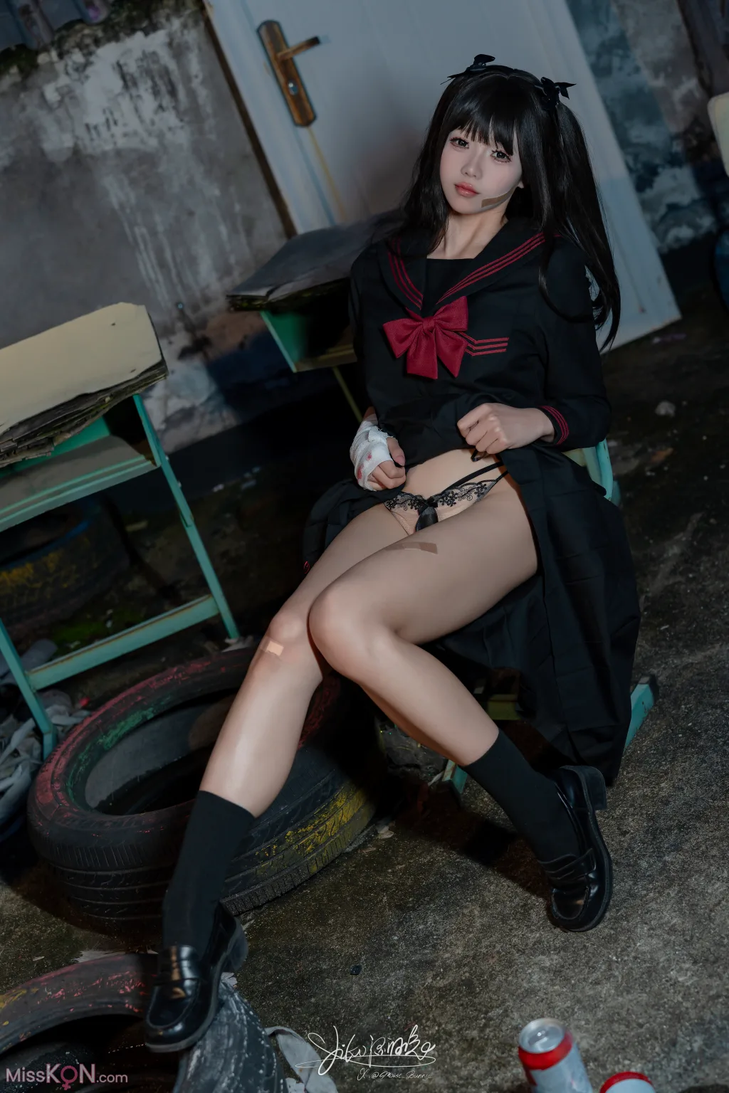 Coser@黏黏团子兔: 不良女高 (74 photos )