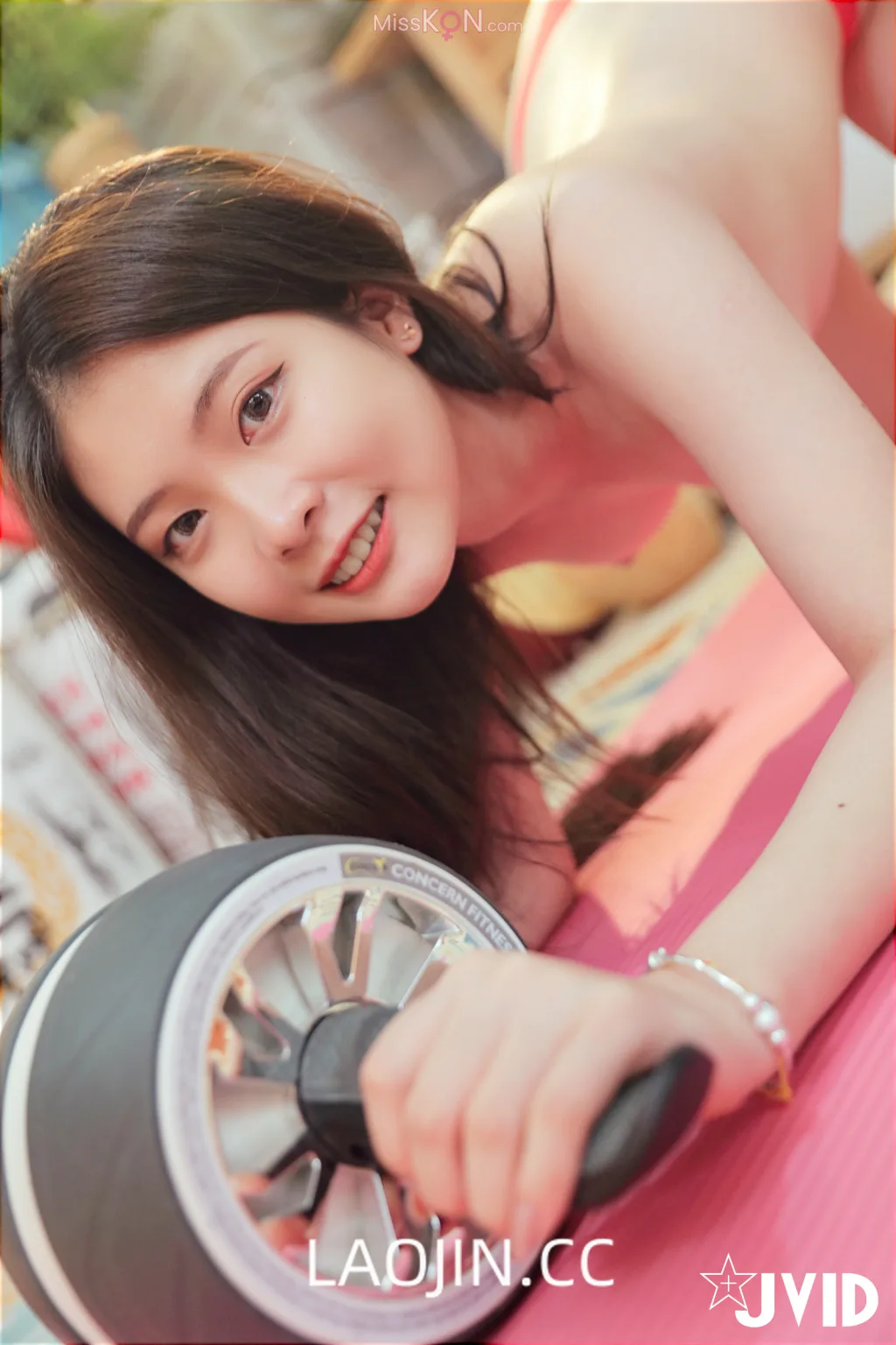 [JVID] 韓双兒: 极品【翘臀少女】明眸善睐，让人心动，一秒追忆初恋的感觉！ (162 photos )